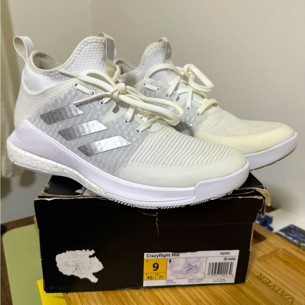 BRAND NEW Size 9 - adidas Crazyflight Mid Women’s Volleyball Shoe Cloud White